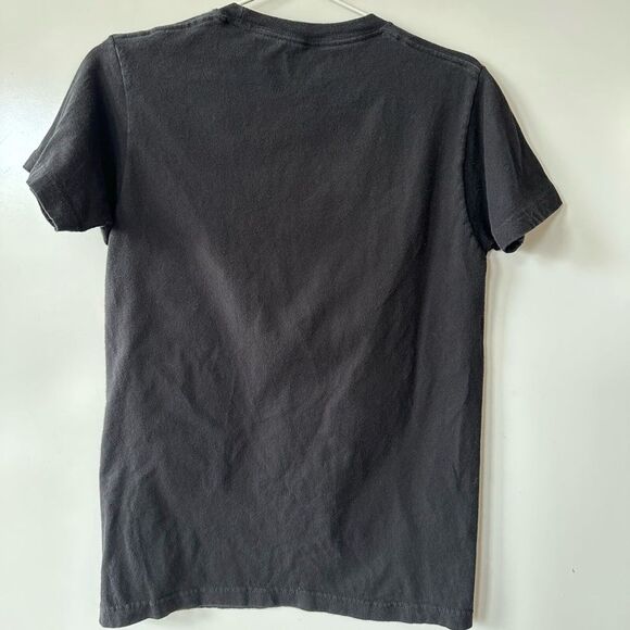 Stranger Things Eleven Comic Book Black Short Sleeve Shirt size Small - Picture 9 of 10